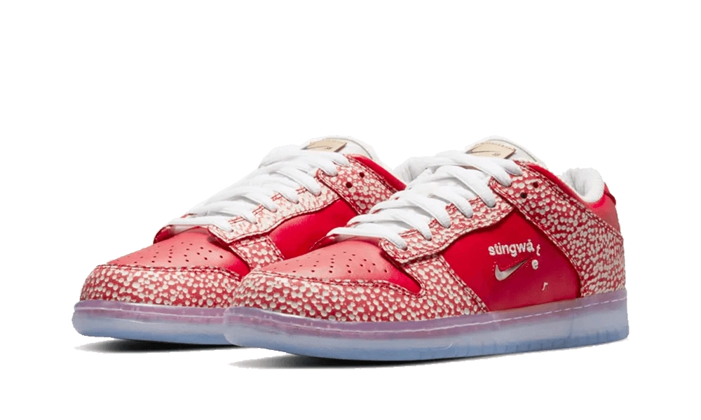 Nike SB Dunk Low Stingwater Magic Mushroom - Image 1