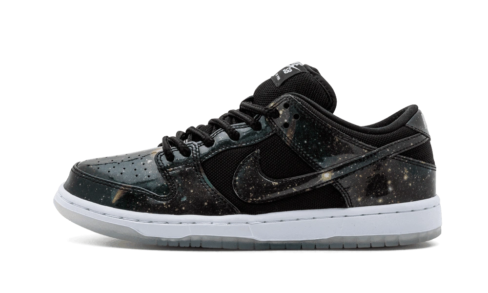Nike SB Dunk Low 420 Intergalactic Produktfoto