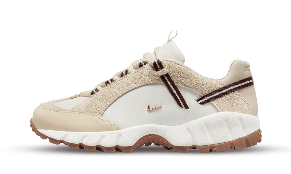 Nike Air Humara LX Jacquemus Light Bone Gold (W) - Image 1