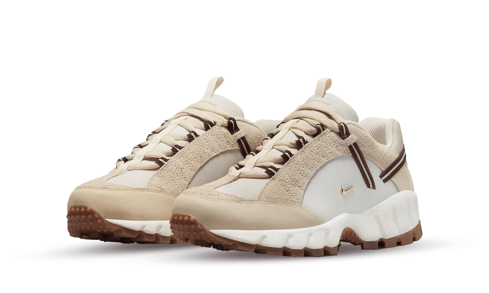 Nike Air Humara LX Jacquemus Light Bone Gold (W) - Image 2