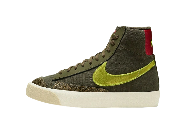 Nike Blazer Mid 77 Olive Snakeskin (W) Produktfoto