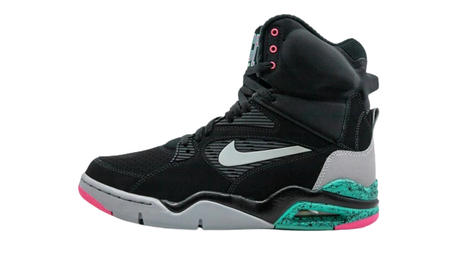 Nike Air Command Force Spurs Produktfoto