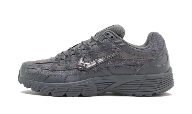 Nike P-6000 Premium 'Iron Grey' productfoto