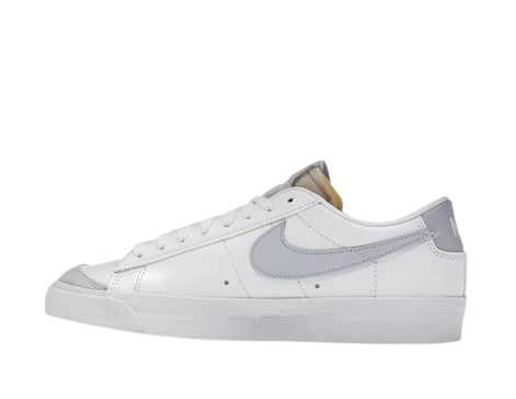 Photo du produit Nike Blazer Low Ghost (W)
