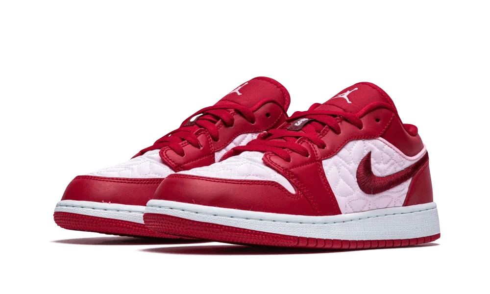 Jordan 1 Low SE Red Quilt (GS) - Image 1