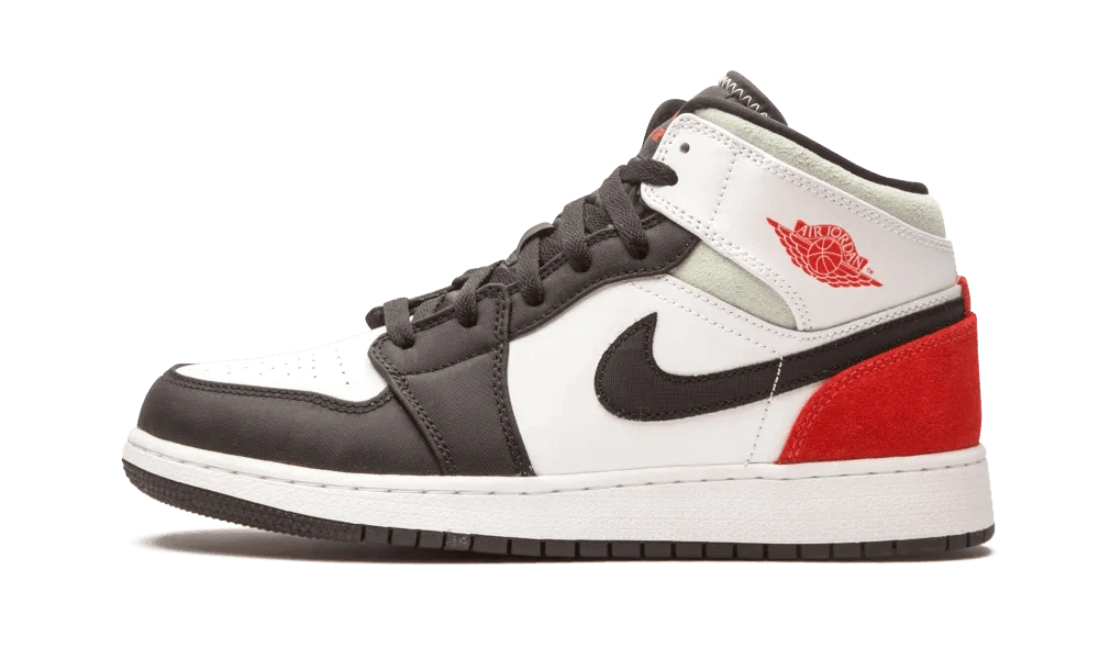 Photo du produit Jordan 1 Mid SE White Black Red Spruce (GS)