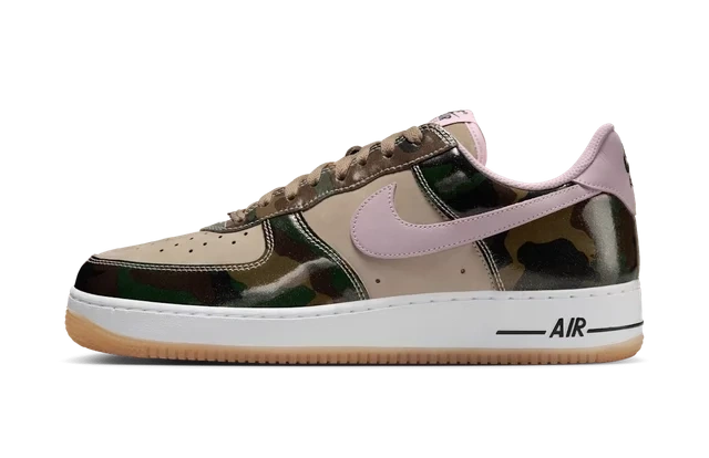 Photo du produit Nike Air Force 1 Low '07 LV8 Patent Camo Pink