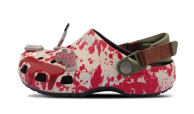 Crocs Classic Clog Friday The 13th Produktfoto