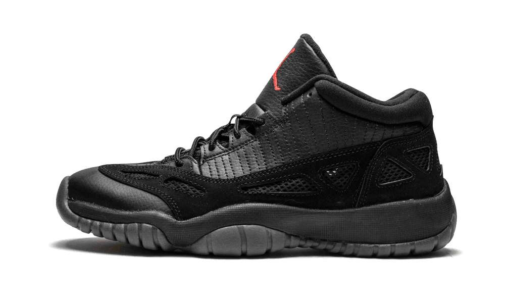 Jordan 11 Retro Low IE Referee (2015) productfoto