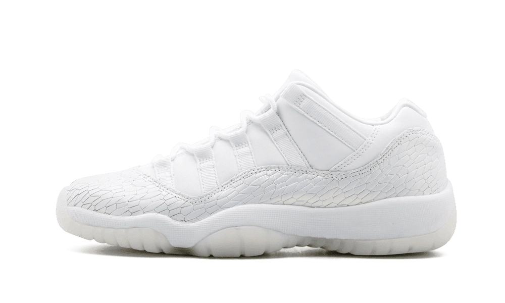 Jordan 11 Retro Low Heiress Pure Platinum (GS) productfoto