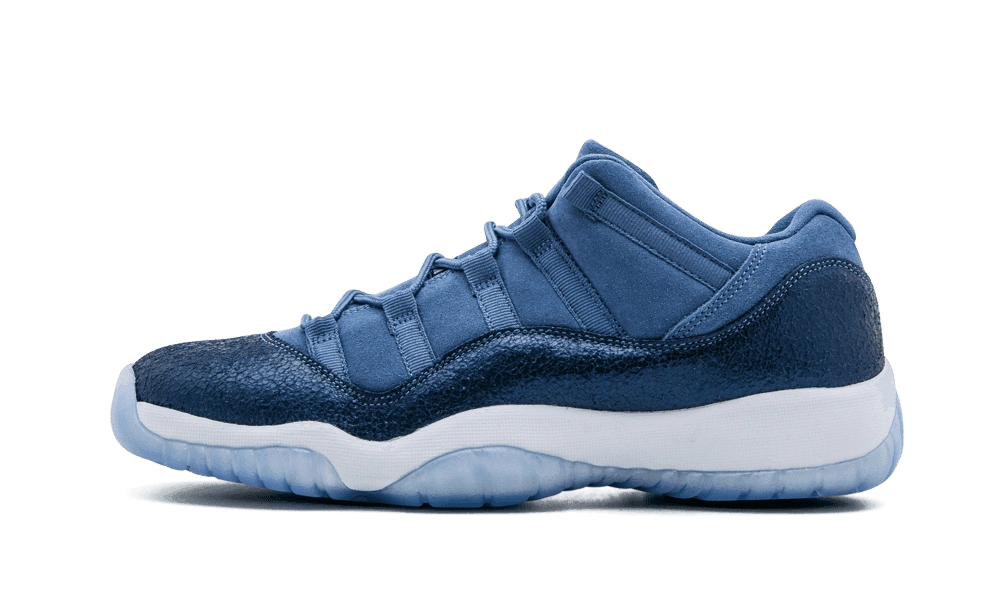 Jordan 11 Retro Low Blue Moon (GS) productfoto