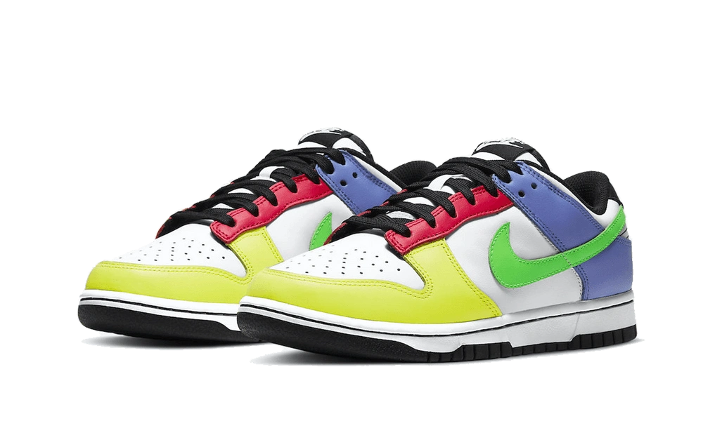 Nike Dunk Low Green Strike (W) - Image 1