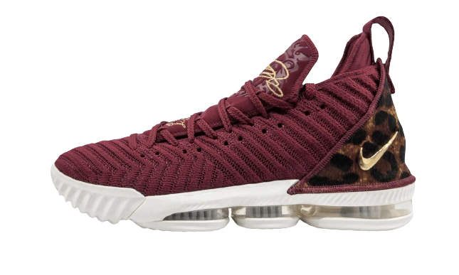 Nike LeBron 16 King product photo
