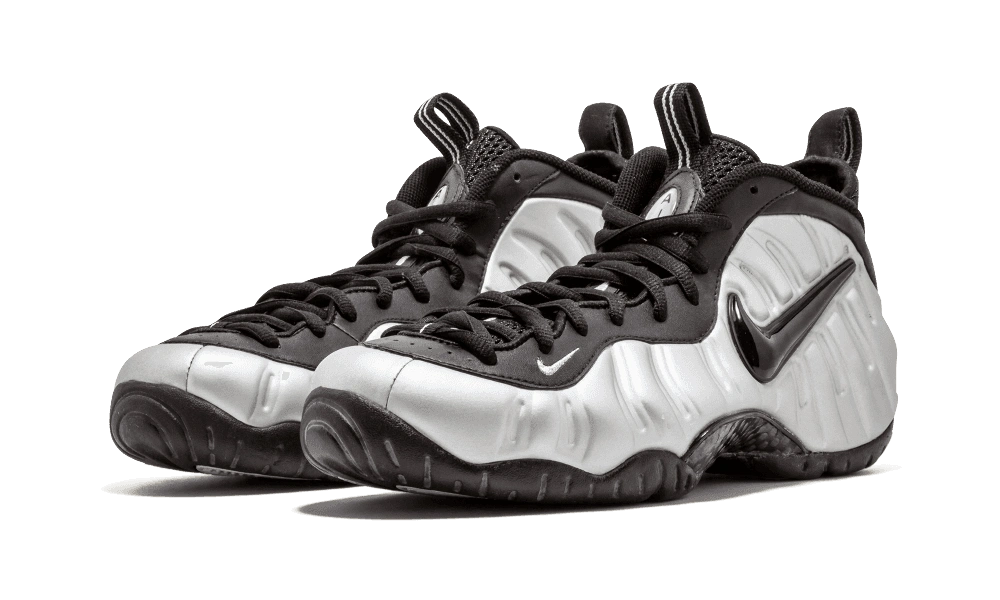 Nike Air Foamposite Pro Metallic Silver - Image 1