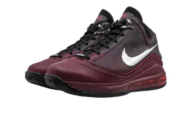 Nike LeBron 7 Christmas (2019) - Image 1