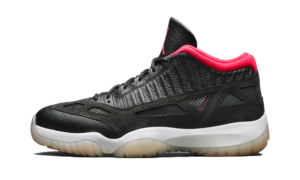 Jordan 11 Retro Low IE Bred (2021) productfoto