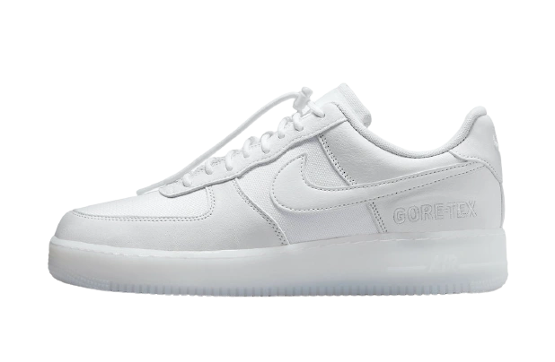 Foto del prodotto Nike Air Force 1 Low Gore-Tex Triple White