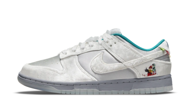Nike Dunk Low Ice (W) product photo