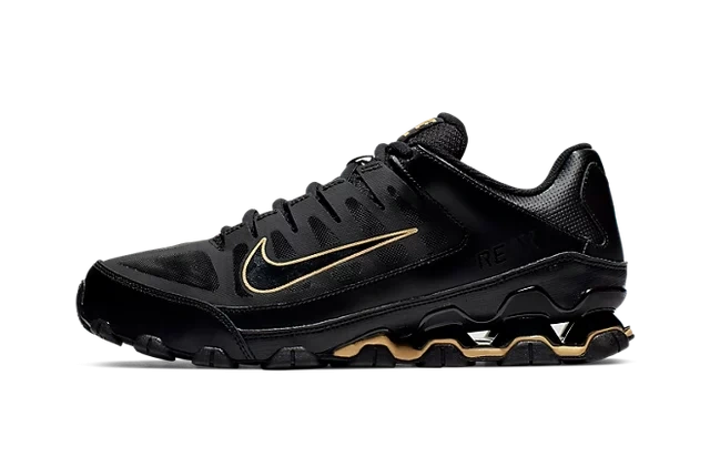 Nike Reax 8 TR Black Metallic Gold productfoto