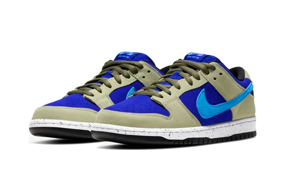 Nike Dunk Low SB ACG Celadon - Image 1