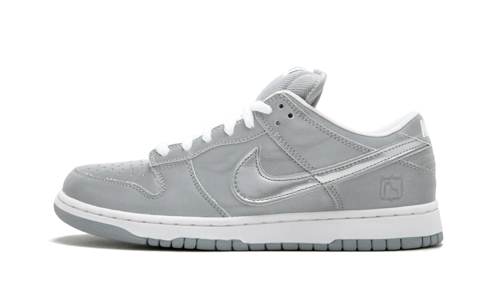 Nike Dunk SB Low Medicom 3