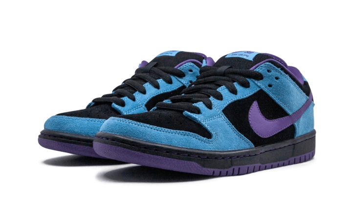 Nike Dunk SB Low Skeletor - Image 1