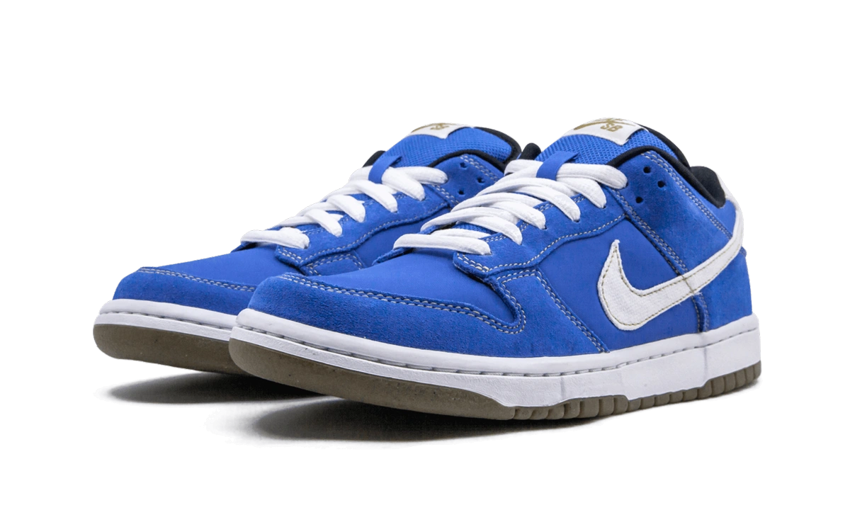 Nike Dunk SB Low Street Fighter Chun Li - Image 1