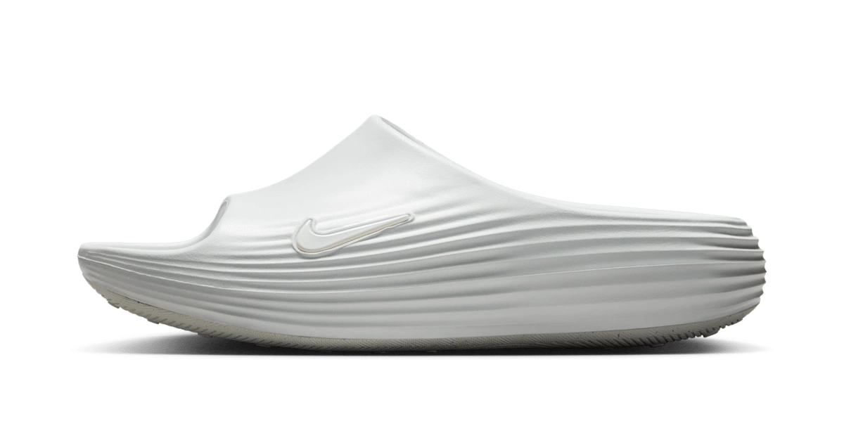 Nike ReactX Rejuven8 Slide Summit White productfoto