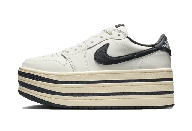 Photo du produit Jordan 1 Low Triple Stack Sail Coconut Milk (W)