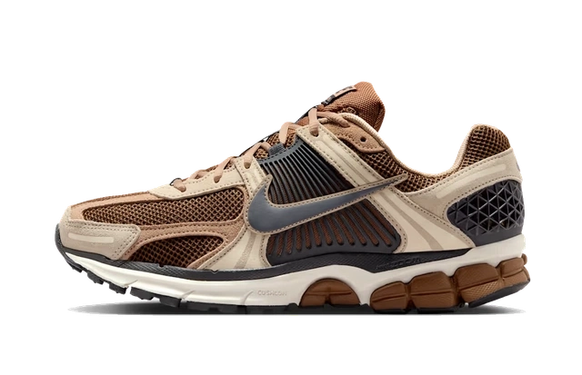 Nike Zoom Vomero 5 'Light British Tan' Produktfoto
