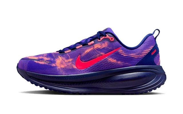 Nike Vomero 18 'Indigo Burst' Produktfoto