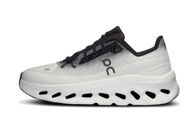 On Running Cloudtilt Black Ivory (W) product photo
