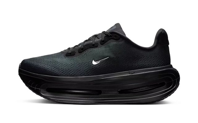 Nike Vomero Premium SP Black Mini Chrome Swoosh Produktfoto