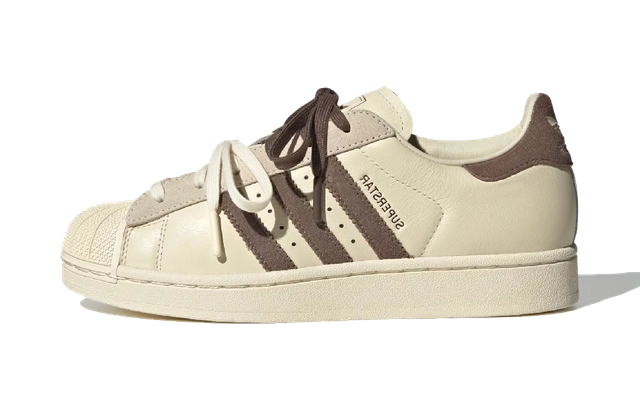 adidas Superstar Molly-Mae x Latte productfoto