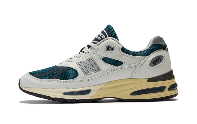 New Balance 991v2 MiUK Grey Total Eclipse productfoto