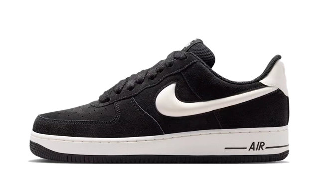 Foto del prodotto Nike Air Force 1 '07 LV8 'Black & Sail'
