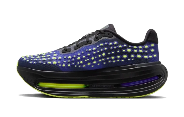 Nike Vomero Premium QS Black Volt Glow Produktfoto