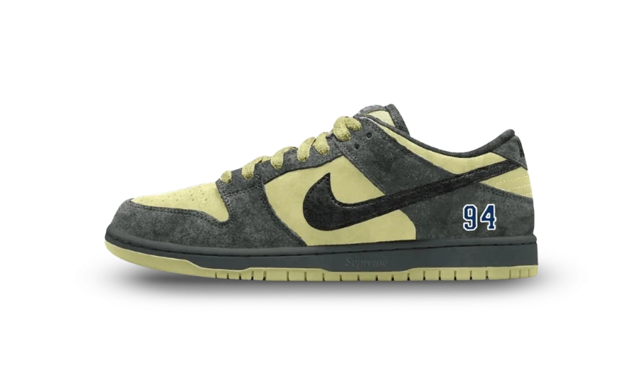 Nike SB Dunk Low Supreme 94 Hulk product photo