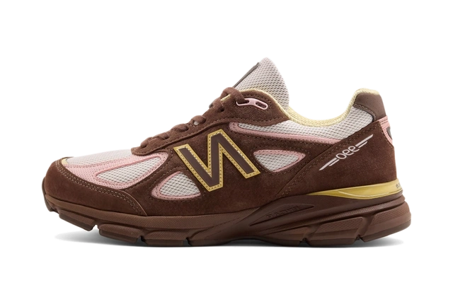 Foto del prodotto New Balance 990v4 MiUSA Pumpernickel Pink Chalk