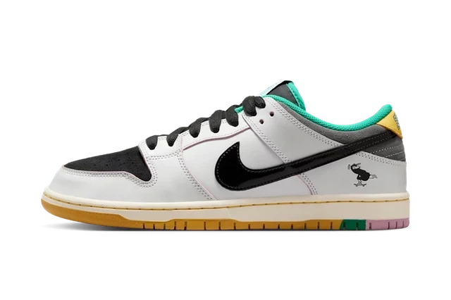 Nike SB Dunk Low CSEF product photo