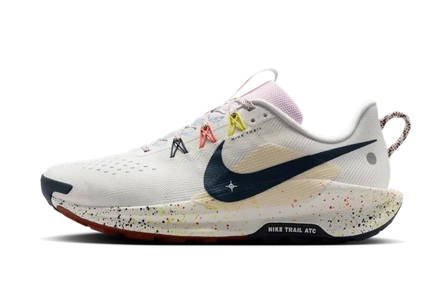 Nike React Pegasus Trail 5 Summit White Football Grey Pink Foam Armory Navy productfoto