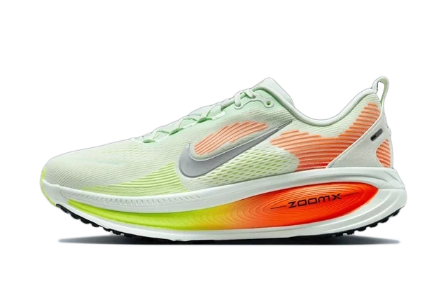 Nike Vomero 18 Barely Green Hyper Crimson Produktfoto