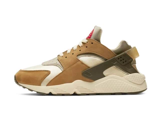 Nike Air Huarache Stussy Desert Oak (2021) productfoto