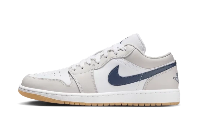 Photo du produit Jordan 1 Low Midnight Navy Neutral Grey