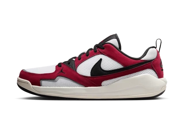 Foto del prodotto Jordan CMFT Era White Varsity Red Sail Black