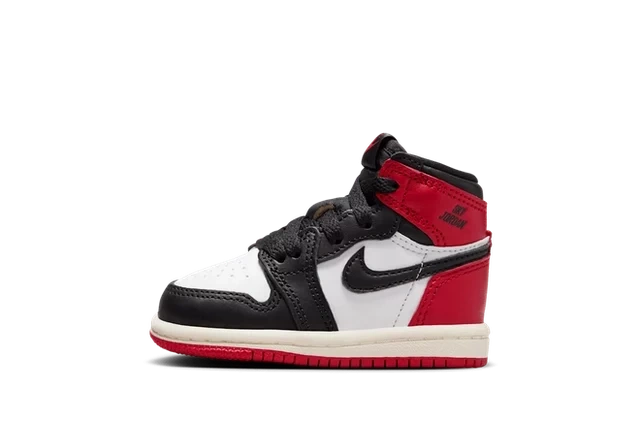Jordan 1 Retro High OG Black Toe Reimagined (TD) productfoto