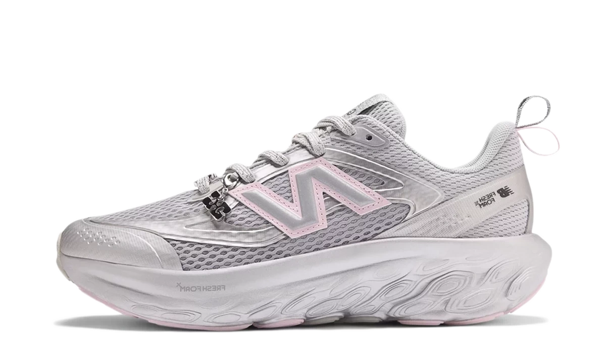 Foto del prodotto New Balance Fresh Foam Trainer GANNI Silver Metallic