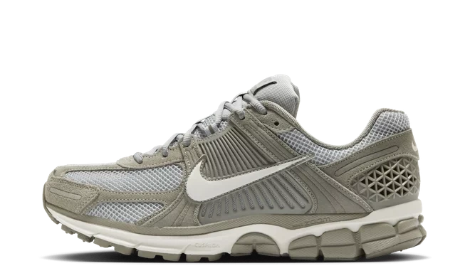Nike Zoom Vomero 5 Dark Stucco Produktfoto