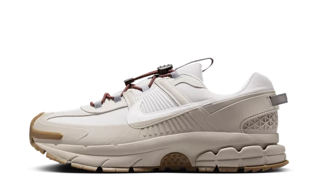 Nike Zoom Vomero Roam College Grey White Gum Produktfoto