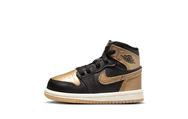 Photo du produit Jordan 1 Retro High OG Black Metallic Gold (TD)